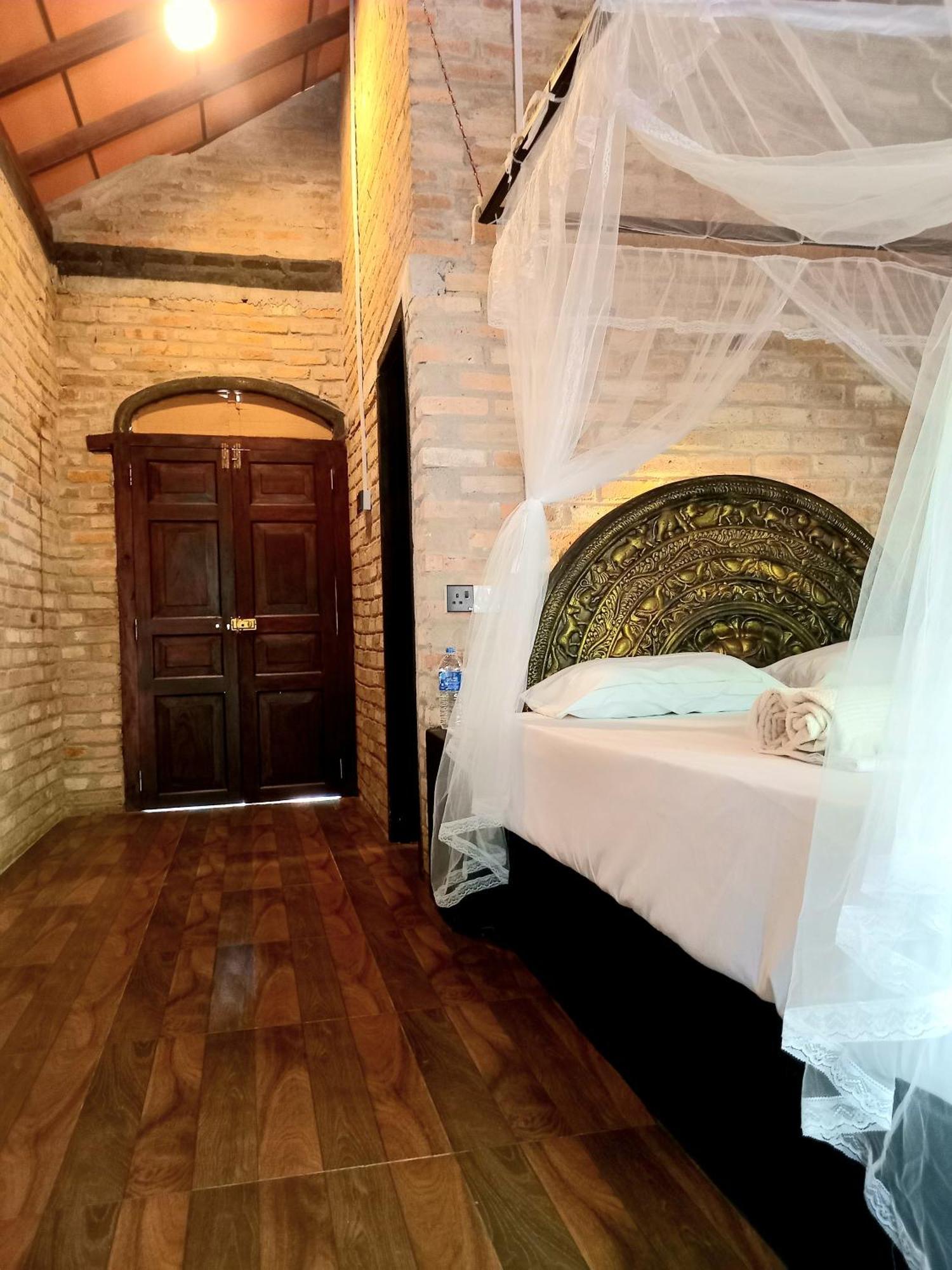 Airport Villa Kamatha -Foreign Booking Only Katunayaka Zimmer foto
